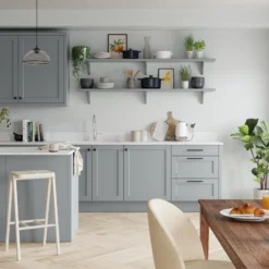 Dulux Easycare Cornflower White Matt Emulsion Paint, 2.5L -Trade Point dulux easycare cornflower white matt emulsion paint 2 5l5010212623947 05i bq