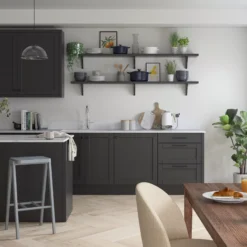 Dulux Non-drip Pure Brilliant White Gloss Metal & Wood Paint, 750ml 10 Dulux Non-drip Pure Brilliant White Gloss Metal & Wood Paint, 750ml -Trade Point dulux non drip pure brilliant white gloss metal wood paint 750ml5010212002148 05i bq