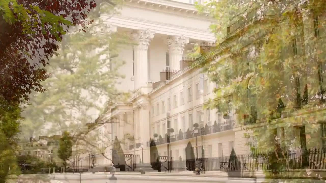 Farrow & Ball Estate London Clay No.244 Matt Emulsion Paint, 2.5L 2 Farrow & Ball Estate London Clay No.244 Matt Emulsion Paint, 2.5L - Image 2