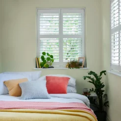 Laura Ashley Pale Hedge Eggshell Emulsion Paint, 750ml -Trade Point laura ashley pale hedge eggshell emulsion paint 750ml5011583473834 02i bq