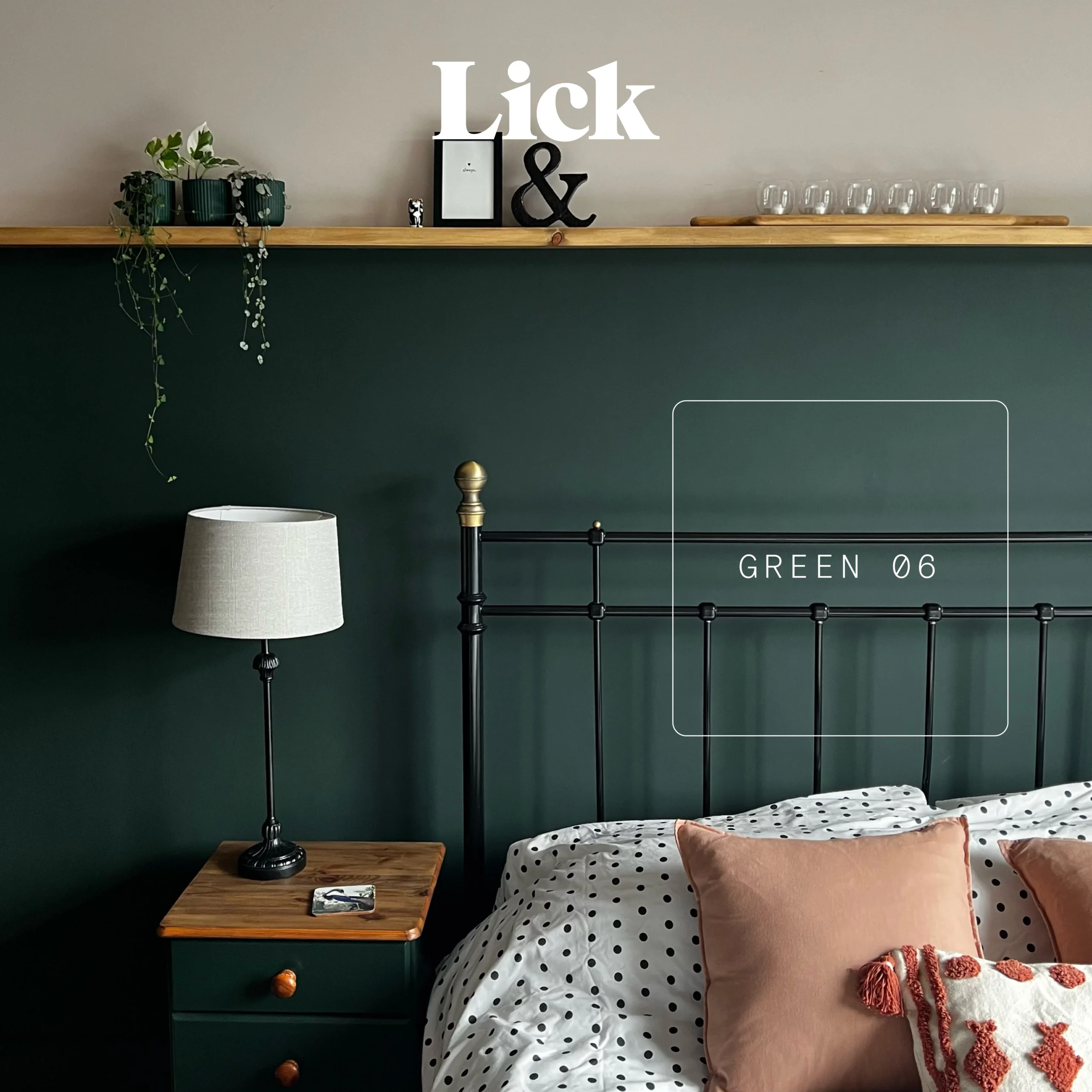 Lick Green 06 Matt Emulsion Paint, 2.5L 4 Lick Green 06 Matt Emulsion Paint, 2.5L - Image 4