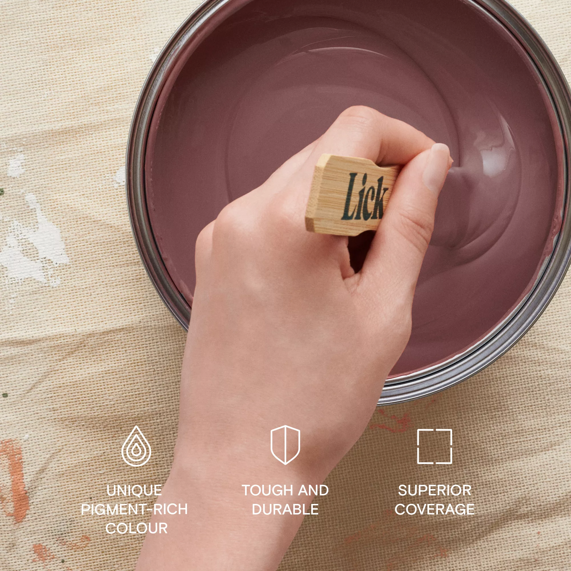 Lick Red 06 Eggshell Emulsion Paint, 2.5L 6 Lick Red 06 Eggshell Emulsion Paint, 2.5L - Image 6