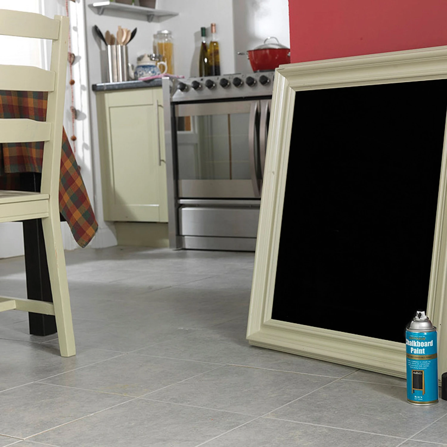 Rust-Oleum Universal Real Almond Gloss Multi-surface Spray Paint, 400ml 4 Rust-Oleum Universal Real Almond Gloss Multi-surface Spray Paint, 400ml - Image 4